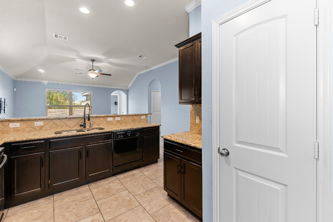 244 Chickadee Lane Leander, TX 78641 - Photo 19 of 40