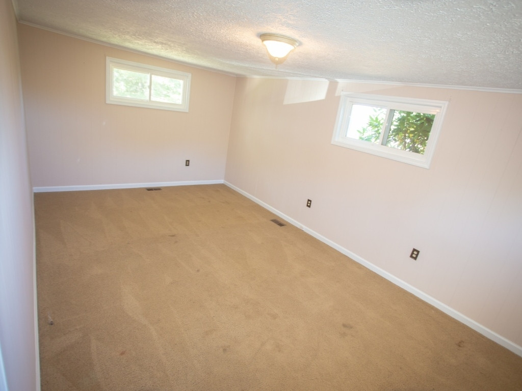 9634 Coeburn Mountain Road Wise, VA 24293 - Photo 8 of 31 Photo 8