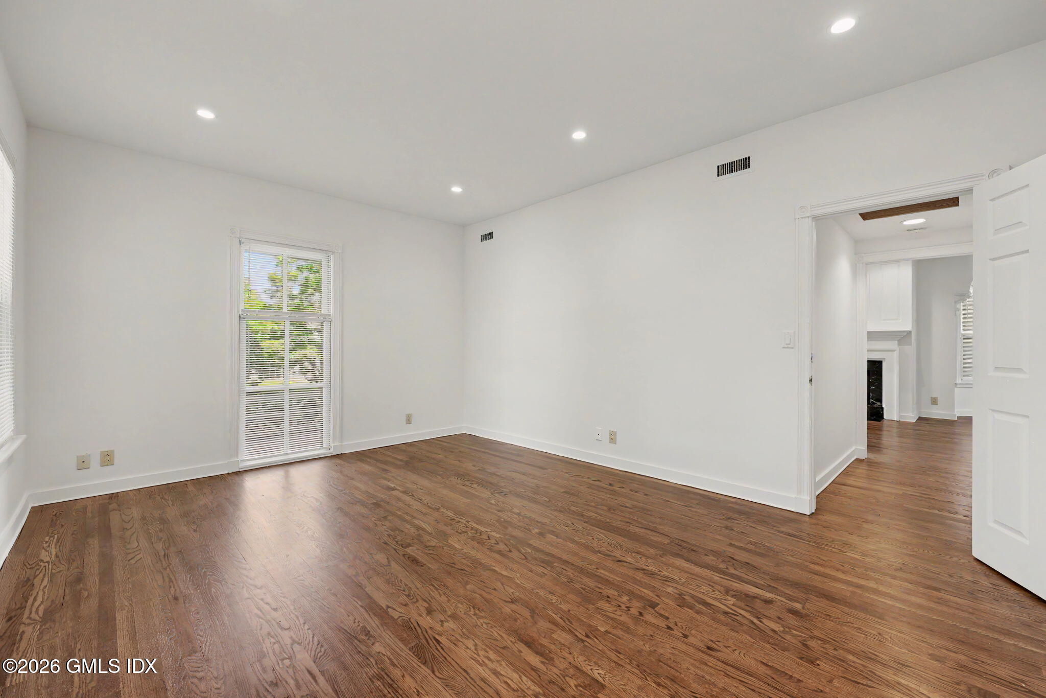 124 Mason Street, Unit 1 Greenwich, CT 06830 - Photo 14 of 24 13-web-or-mls-124-mason-st-unit-1