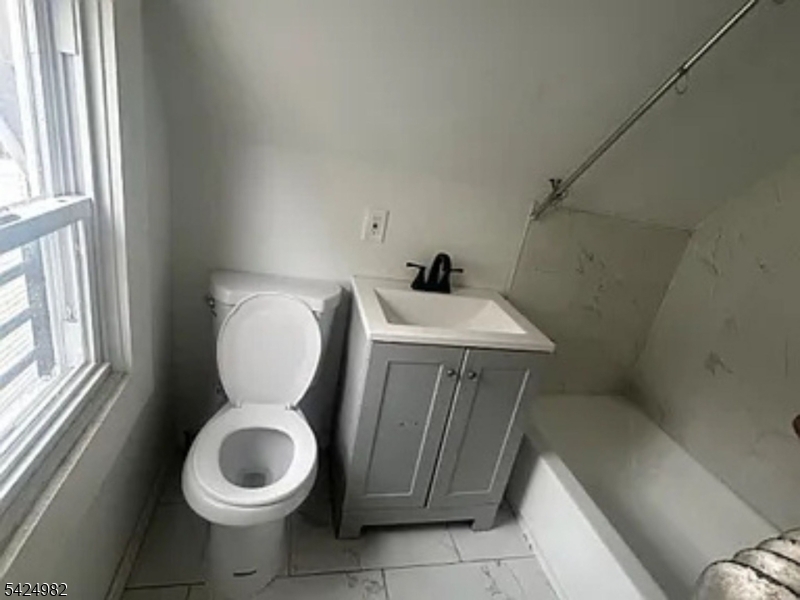 48 Cedar Avenue, Unit 3 Newark, NJ 07106 - Photo 5 of 5