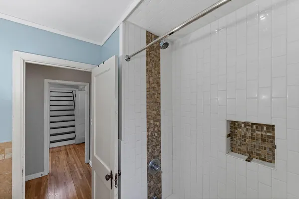 $2,495 | 2901 Zenith Avenue North, Robbinsdale, MN 55422