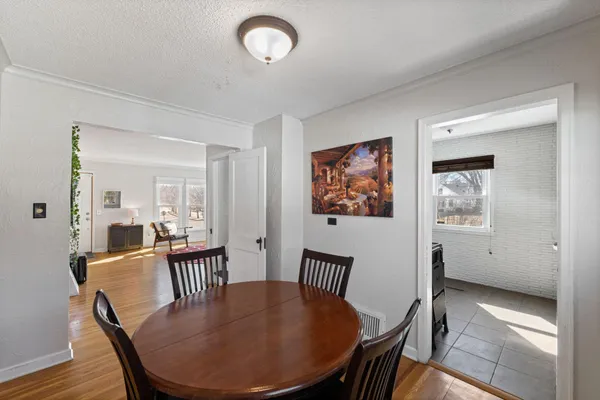 $2,495 | 2901 Zenith Avenue North, Robbinsdale, MN 55422