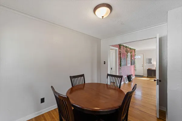 $2,495 | 2901 Zenith Avenue North, Robbinsdale, MN 55422