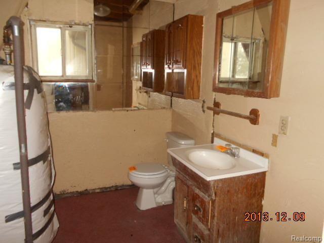 6995 Lothrop Road Imlay City, MI 48444 - Photo 11 of 13 HalfBath.jpg