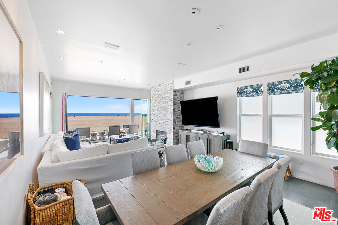 1341 Palisades Beach Road Santa Monica, CA 90401 - Photo 15 of 68