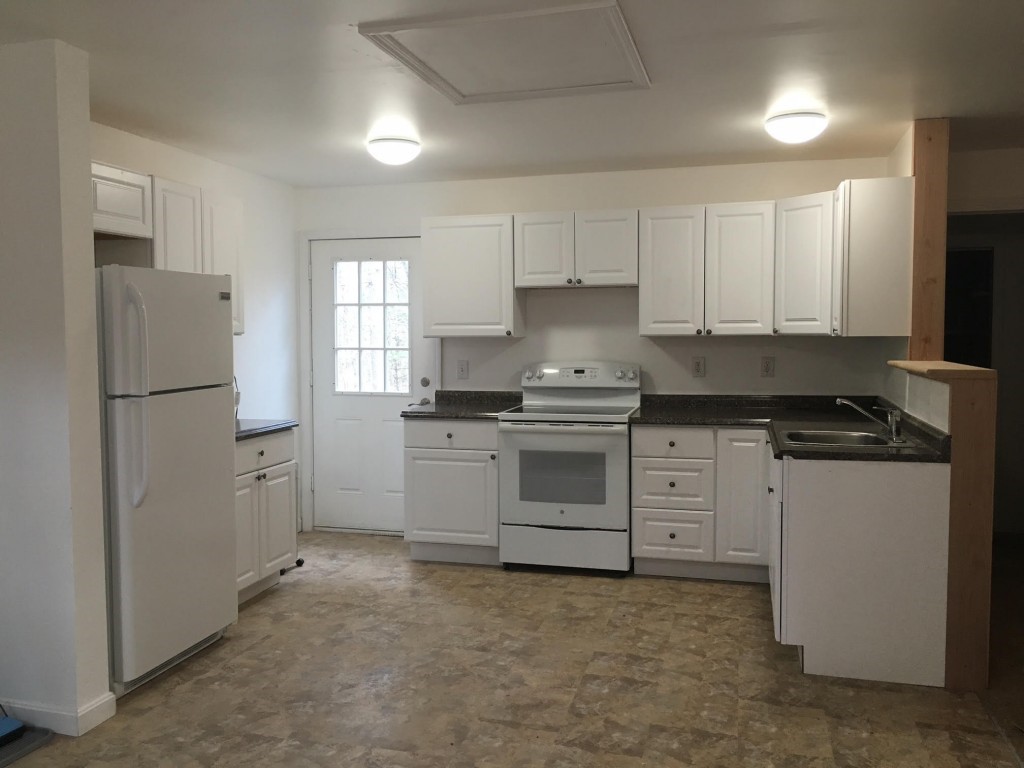 152 Pine Banks Road Putney, VT 05346 - Photo 4 of 10