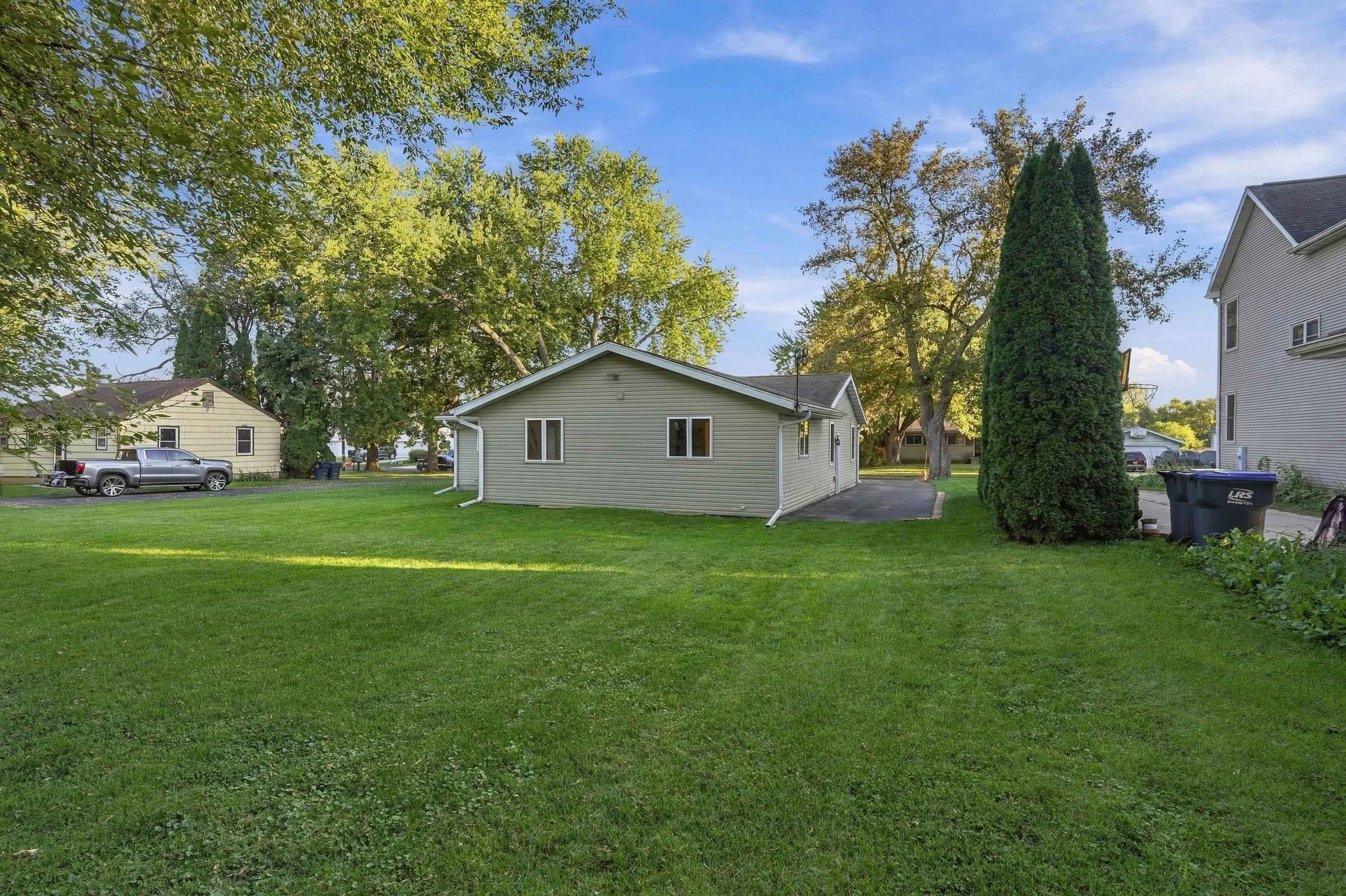 415 Waterloo Road Marshall, WI 53559 - Photo 27 of 38 Gallery Image 27