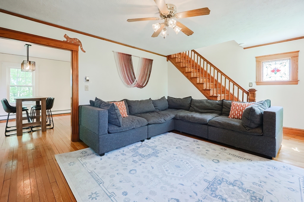 90 Allen Street Walpole, MA 02081 - Photo 5 of 32 Gallery Image 5
