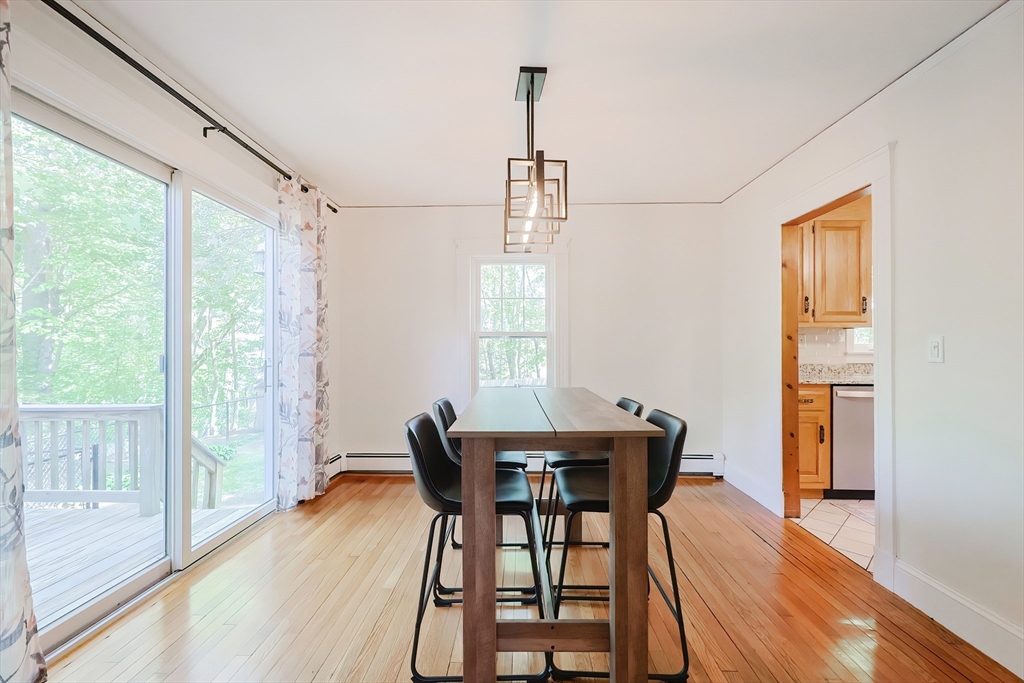 90 Allen Street Walpole, MA 02081 - Photo 7 of 32 Gallery Image 7