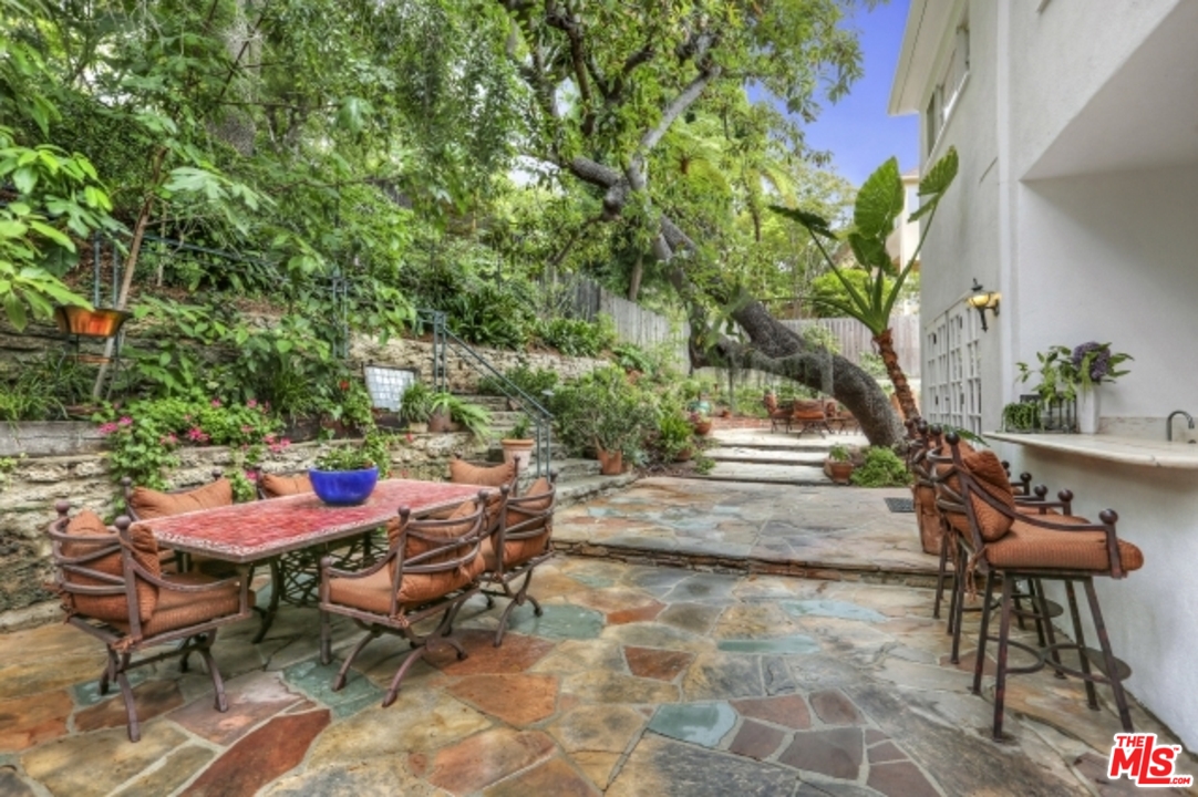 5743 Spring Oak Drive Los Angeles, CA 90068 - Photo 24 of 27