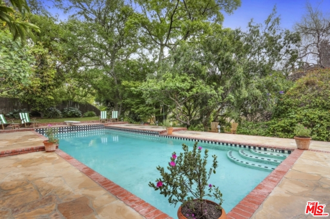 5743 Spring Oak Drive Los Angeles, CA 90068 - Photo 25 of 27