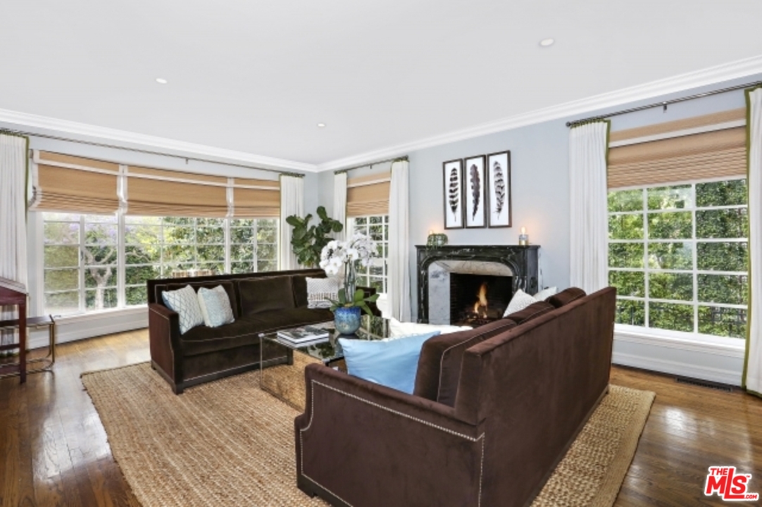 5743 Spring Oak Drive Los Angeles, CA 90068 - Photo 4 of 27