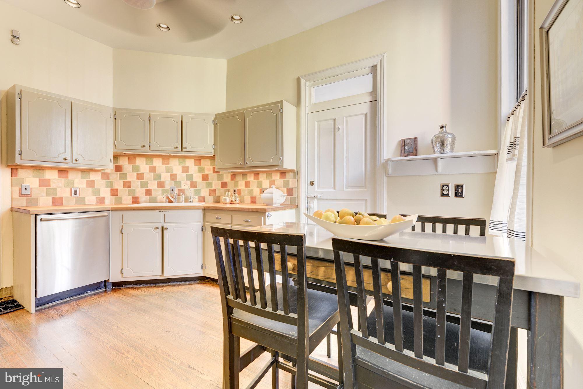 505 4th Street Southeast Washington, DC 20003 - Photo 8 of 23 Kitchen
