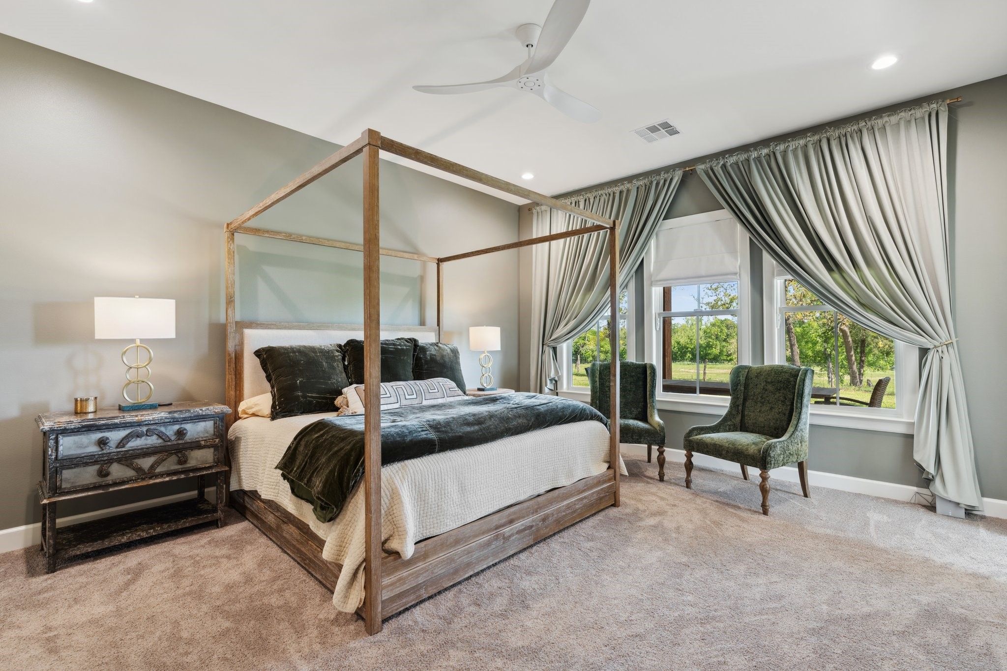 4052 Kuykendall Road Bellville, TX 77418 - Photo 10 of 40 Serene primary bedroom featuring an en-suite bathroom and an attached office.