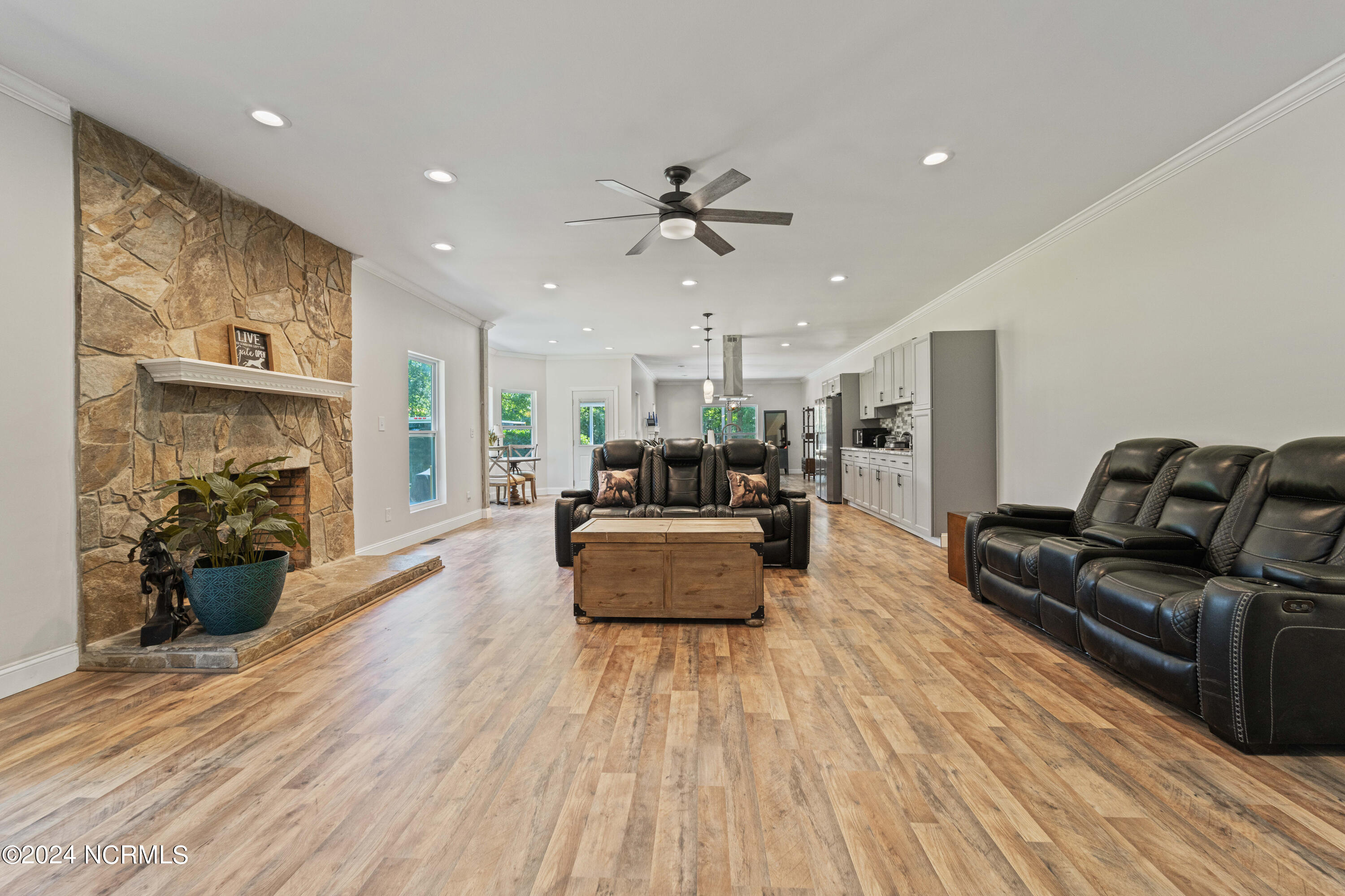 315 Nottingham Road Jacksonville, NC 28546 - Photo 31 of 107 family rom 5