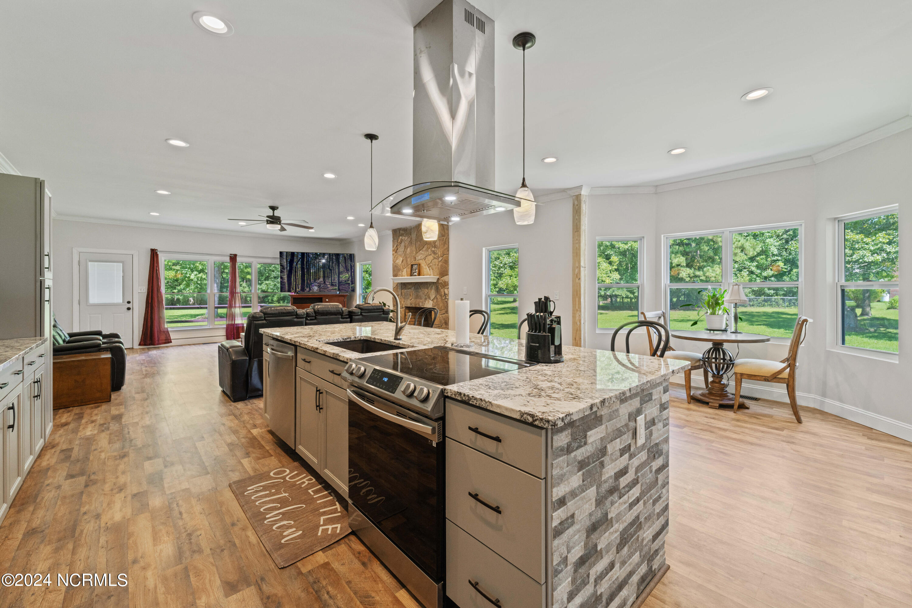 315 Nottingham Road Jacksonville, NC 28546 - Photo 40 of 107 kithcen 3