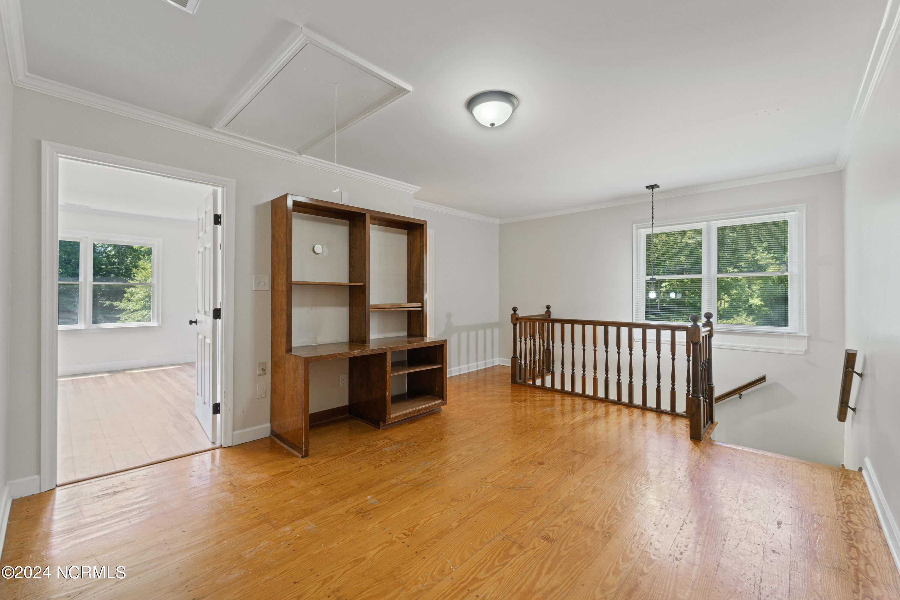 315 Nottingham Road Jacksonville, NC 28546 - Photo 95 of 107 upstairs foyer'