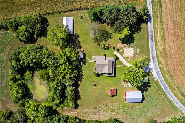 $385,000 | 3260 Altes Road, Fults, IL 62244