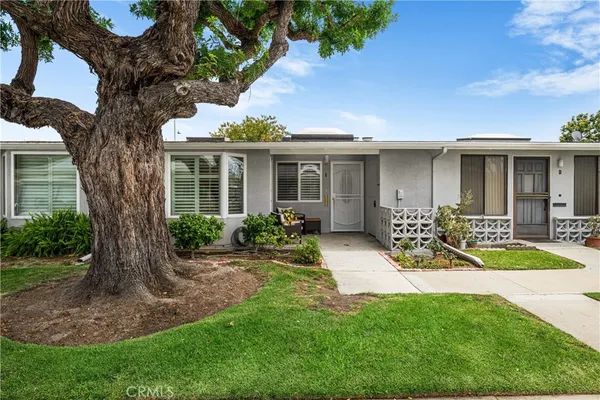 $315,000 | 13701 Alderwood Lane, Unit 29E, Seal Beach, CA 90740