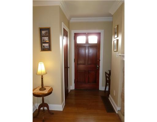 403 McClelland Road Canonsburg, PA 15317 - Photo 5 of 18 Entry/Foyer. Foyer at the front of the house.