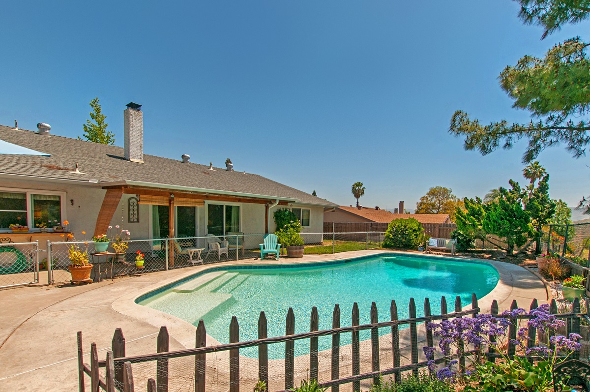 10841 Avenida Roberta Spring Valley, CA 91978 - Photo 23 of 25 Gallery Image 23