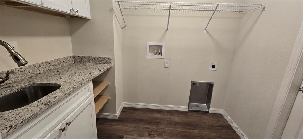 16263 Southwest 48th Circle Ocala, FL 34473 - Photo 15 of 16 a view of a kitchen from a sink