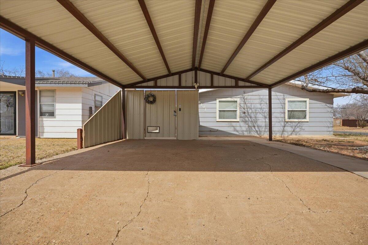 6202 24th Street Lubbock, TX 79407 - Photo 2 of 35 02-nmkm-33