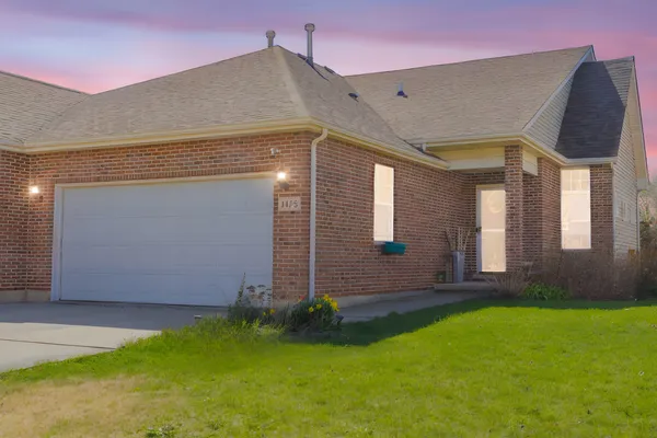 $299,900 | 1438 Coral Bell Drive, Joliet, IL 60435