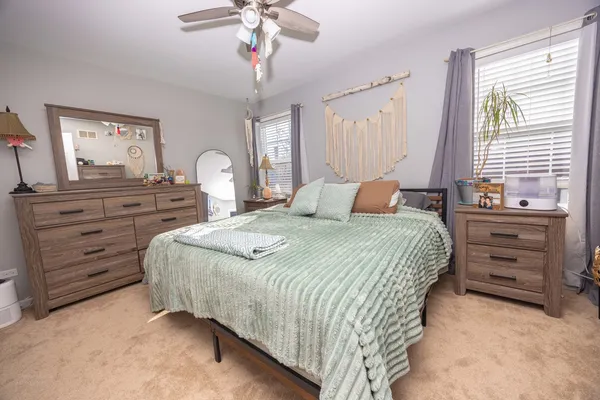 $299,900 | 1438 Coral Bell Drive, Joliet, IL 60435