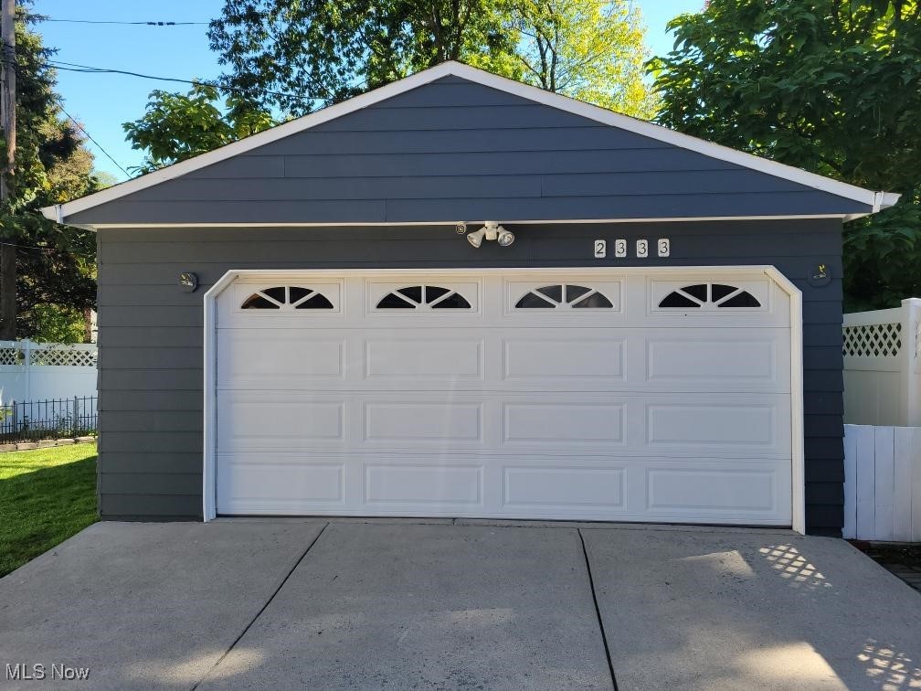 2333 South Taylor Road Cleveland, OH 44118 - Photo 45 of 47 Gallery Image 45