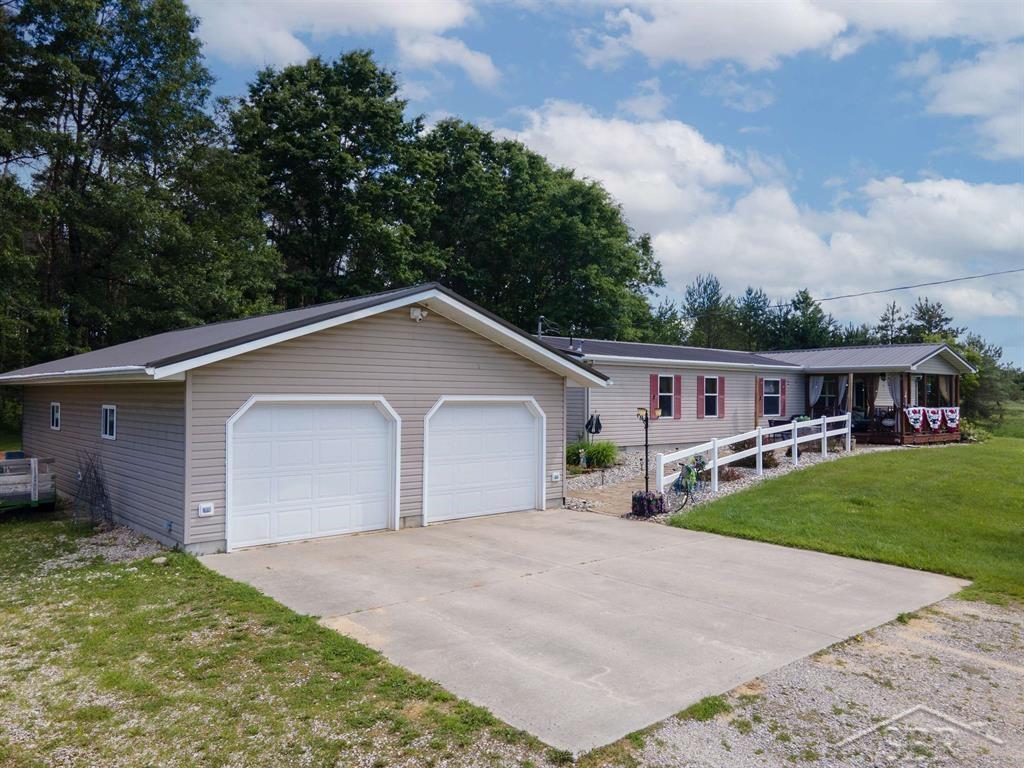 2202 West Huckleberry Road Sanford, MI 48657 - Photo 39 of 64
