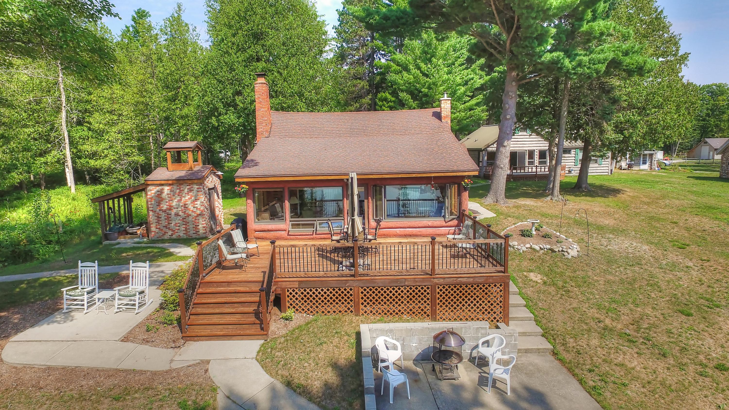 7135 Lutz Road Atlanta, MI 49709 - Photo 2 of 37 Gallery Image 2
