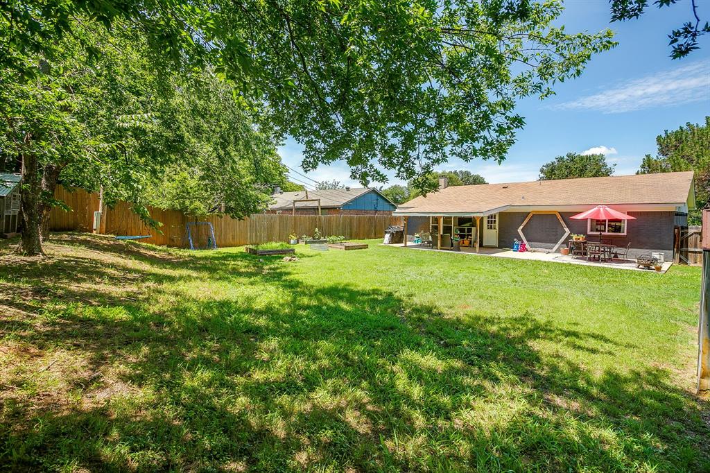 712 Poe Street Azle, TX 76020 - Photo 31 of 33