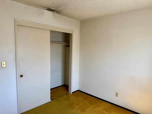 $399,950 | 1264 Parkview Street, Manteca, CA 95337