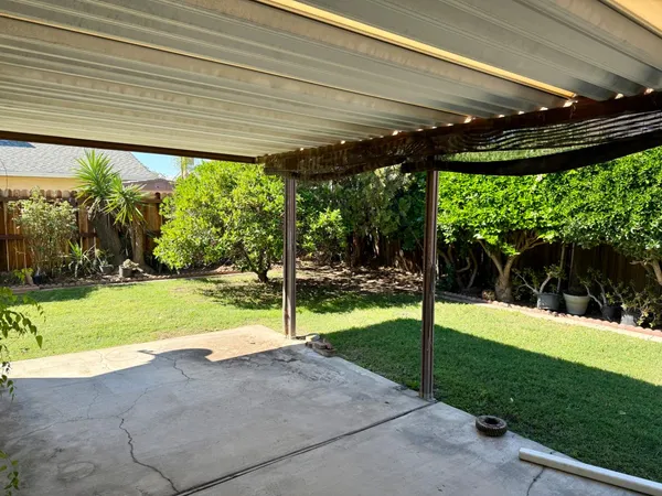 $399,950 | 1264 Parkview Street, Manteca, CA 95337