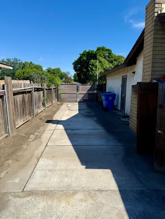 $399,950 | 1264 Parkview Street, Manteca, CA 95337