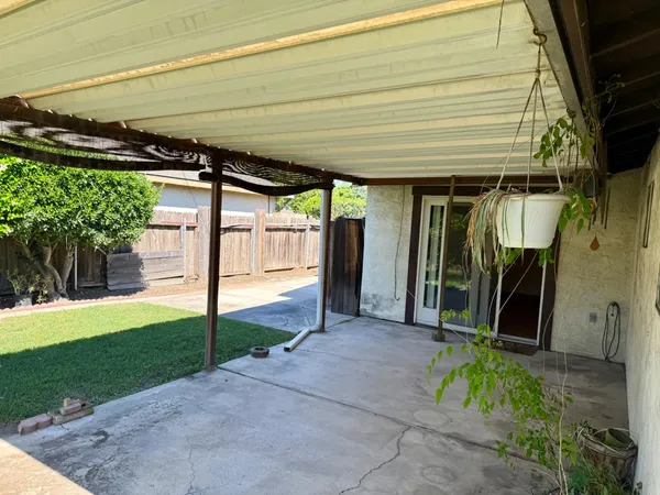 $399,950 | 1264 Parkview Street, Manteca, CA 95337
