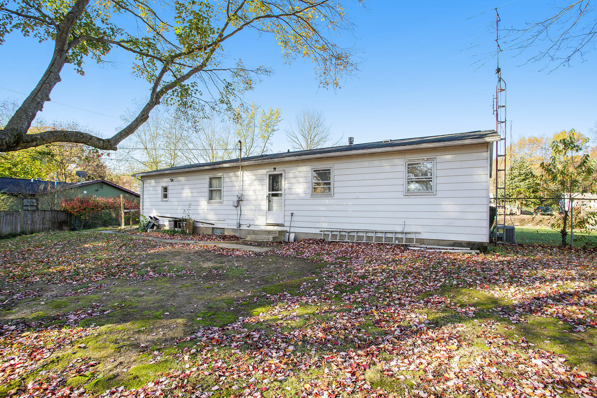 1311 Cedarhurst Road Niles, MI 49120 - Photo 25 of 28 backyard