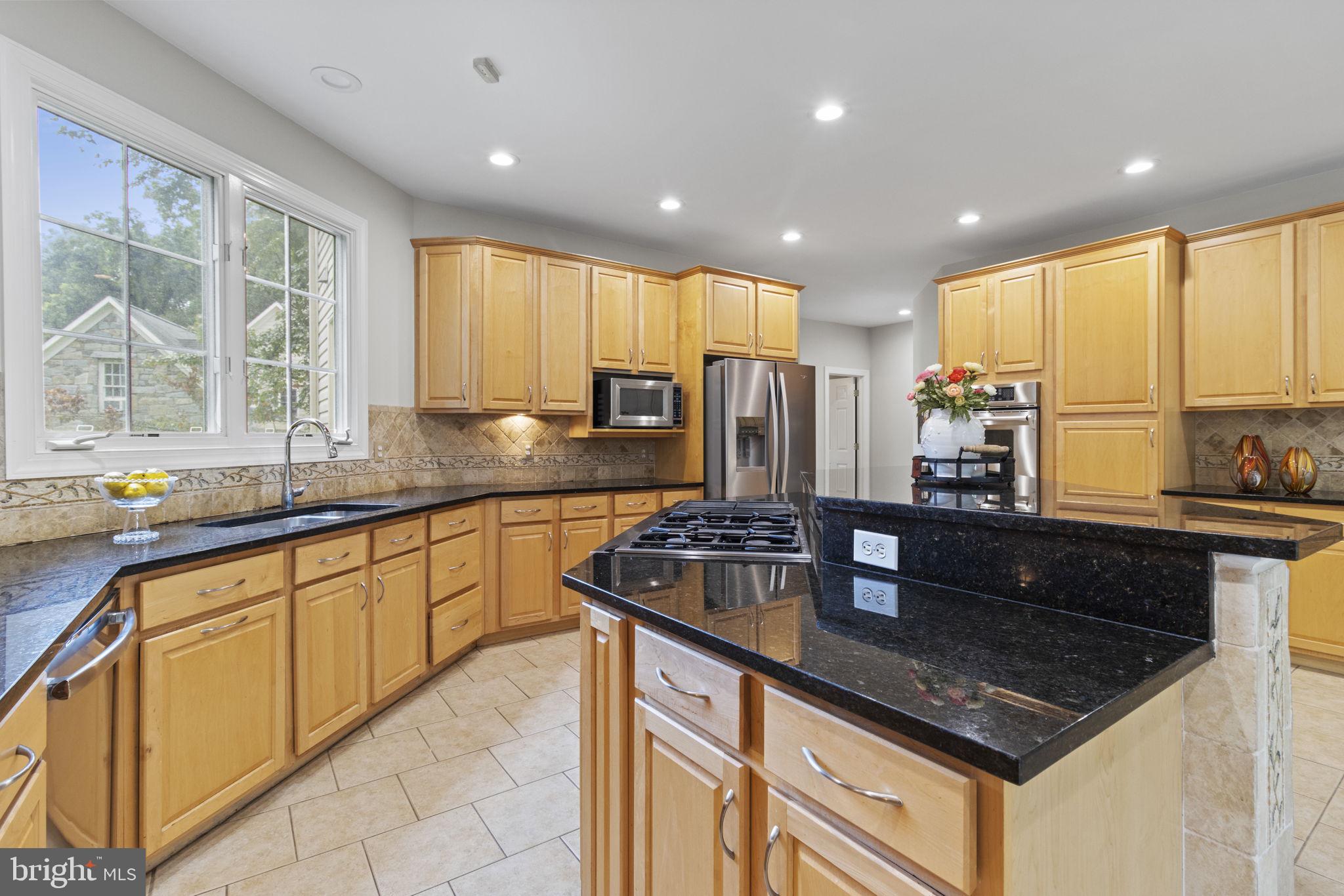 8713 Seven Locks Road Bethesda, MD 20817 - Photo 7 of 25