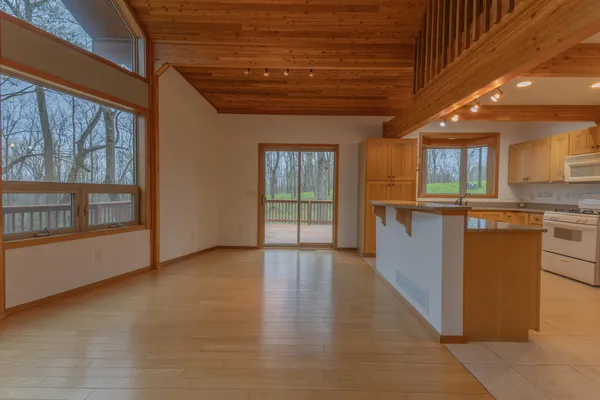 $675,000 | 12994 385th Avenue, Mabel, MN 55954