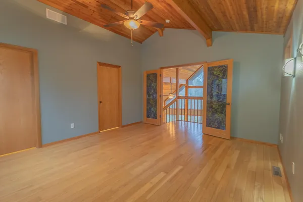 $675,000 | 12994 385th Avenue, Mabel, MN 55954