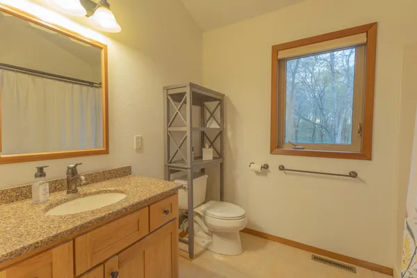$675,000 | 12994 385th Avenue, Mabel, MN 55954