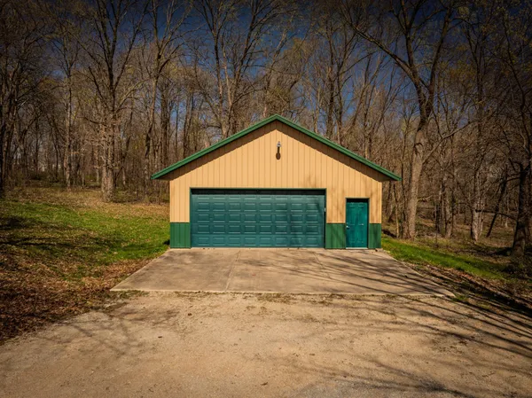 $675,000 | 12994 385th Avenue, Mabel, MN 55954