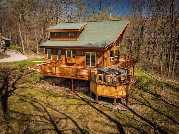 $675,000 | 12994 385th Avenue, Mabel, MN 55954