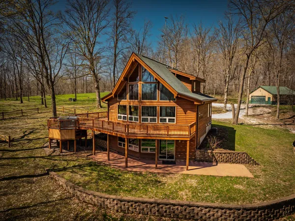 $675,000 | 12994 385th Avenue, Mabel, MN 55954