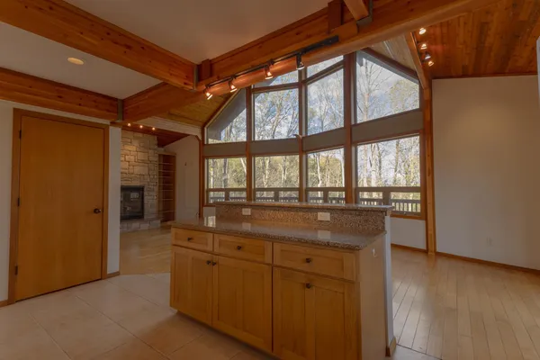 $675,000 | 12994 385th Avenue, Mabel, MN 55954