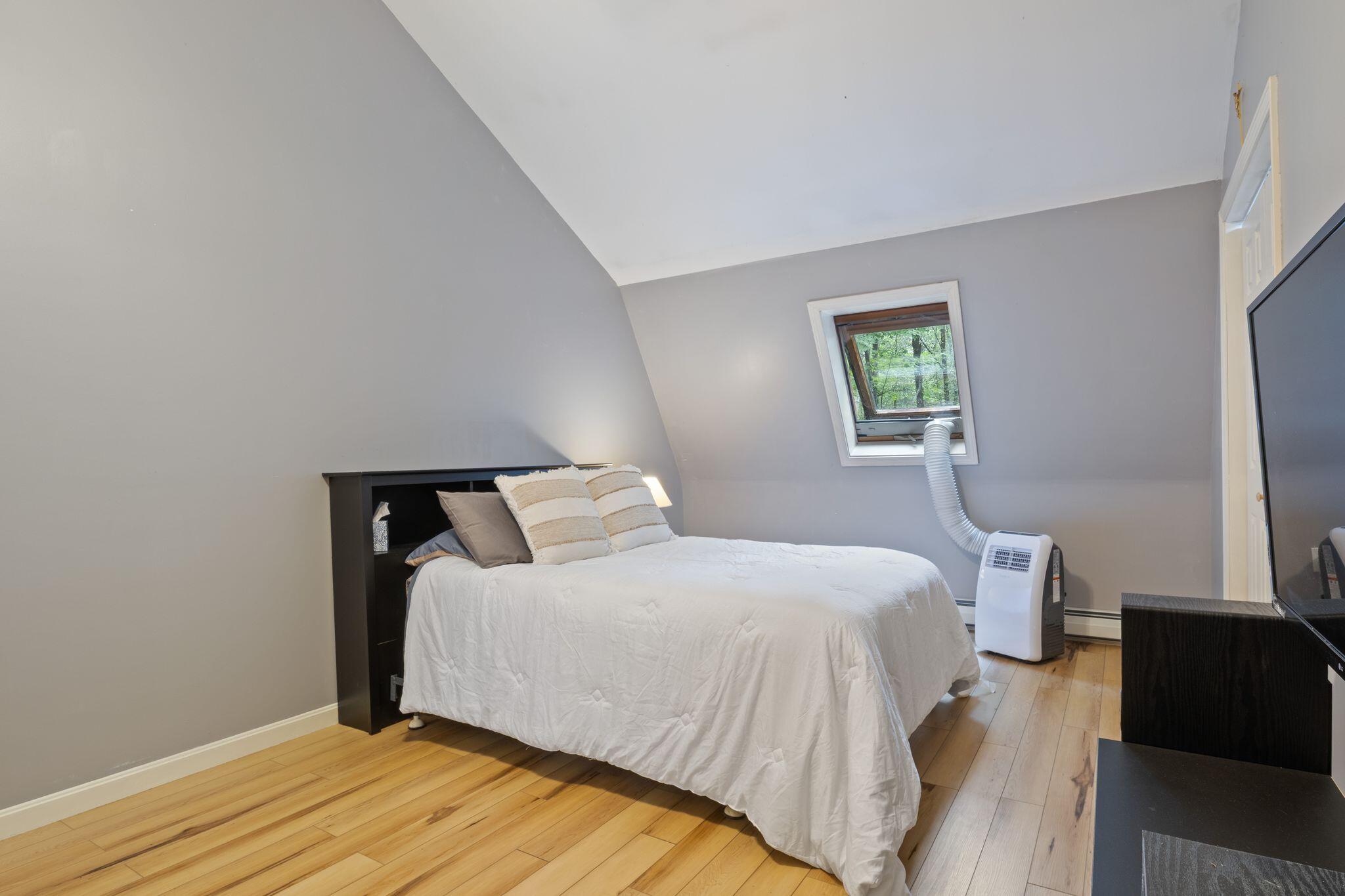 82 Mountain Road South Berwick, ME 03908 - Photo 21 of 51 82_Mountain_Rd_087