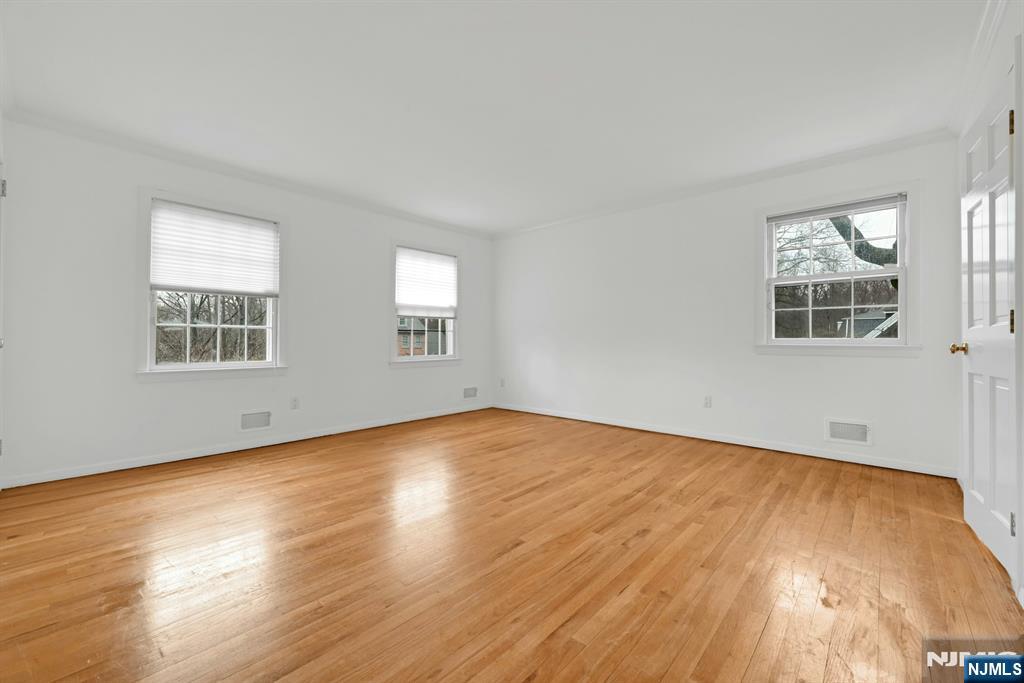 195 Elm Road Englewood, NJ 07631 - Photo 30 of 49