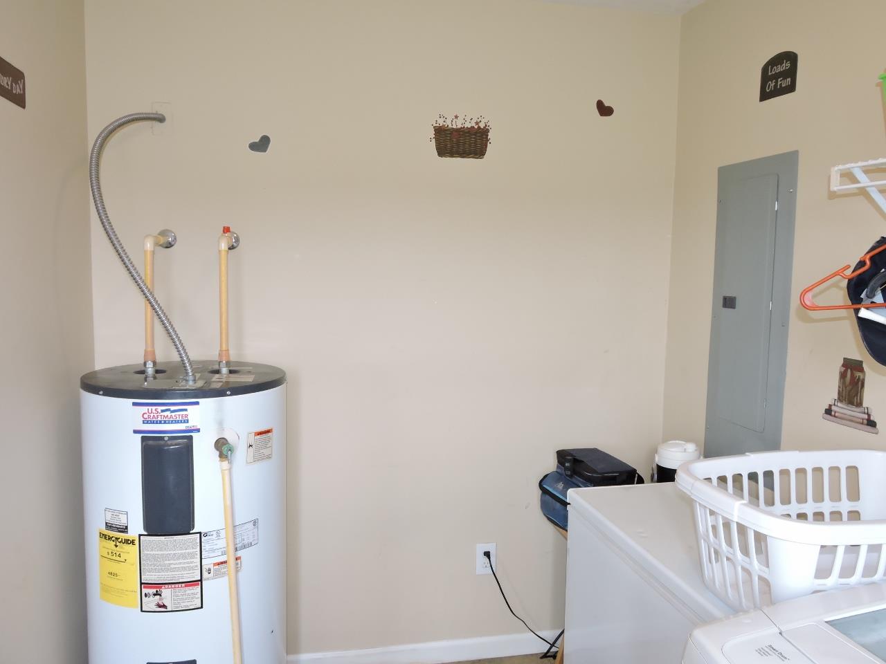 259 Bell Road Morrison, TN 37357 - Photo 23 of 27 a view of a room with wooden floor
