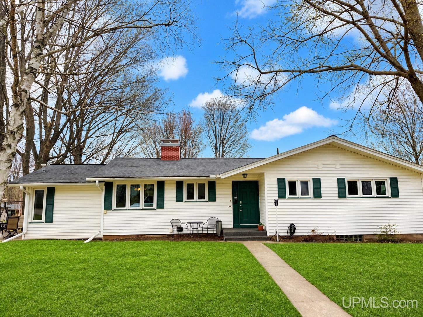 255 South Rose Street Ishpeming, MI 49849 - Photo 2 of 68
